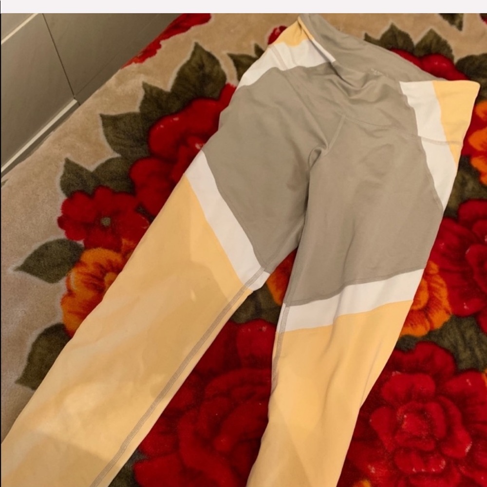 Color block workout leggings